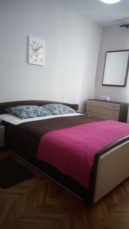 Apartment Butterfly Split - For Rest And Relaxation Екстериор снимка