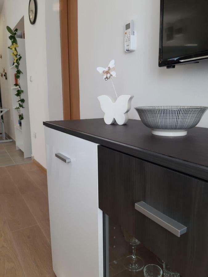 Apartment Butterfly Split - For Rest And Relaxation Екстериор снимка