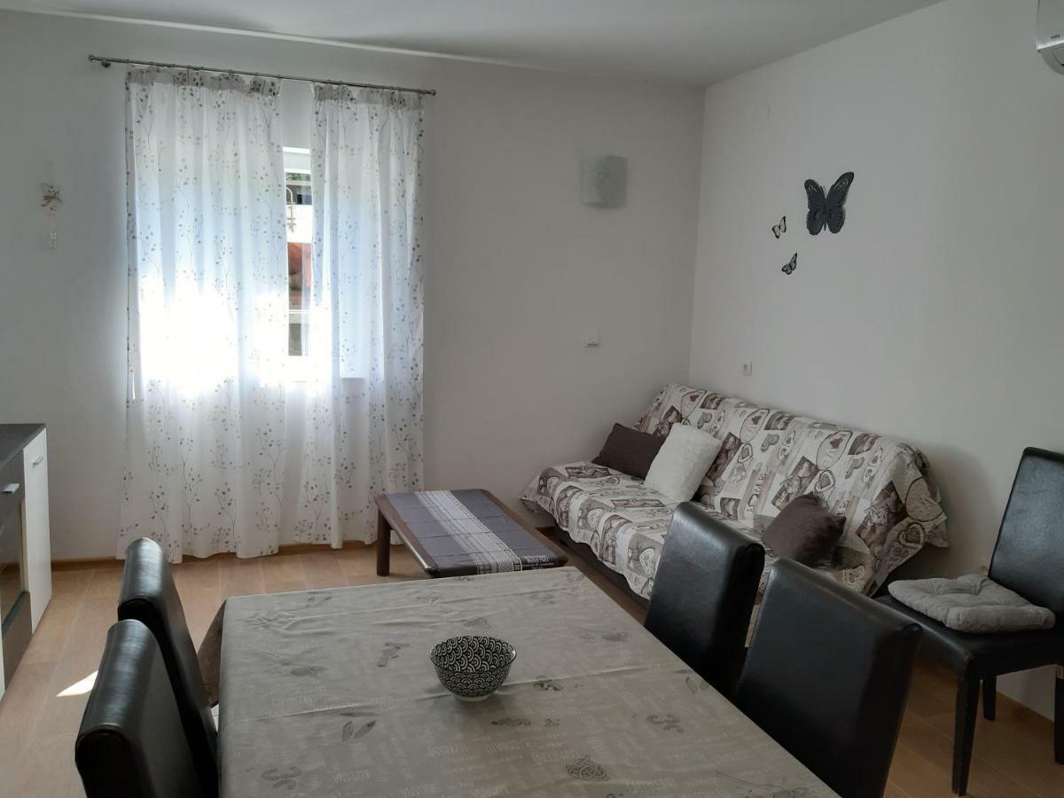 Apartment Butterfly Split - For Rest And Relaxation Екстериор снимка