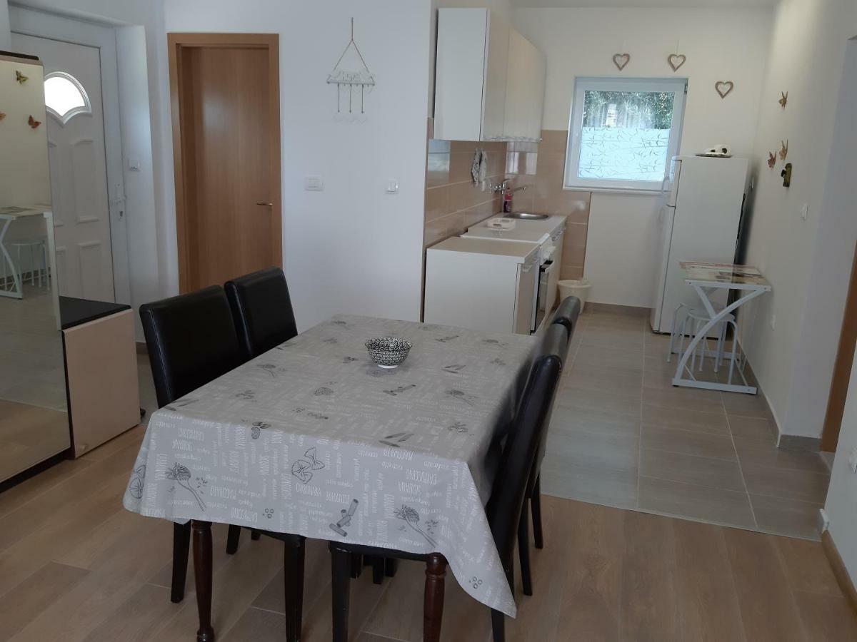 Apartment Butterfly Split - For Rest And Relaxation Екстериор снимка
